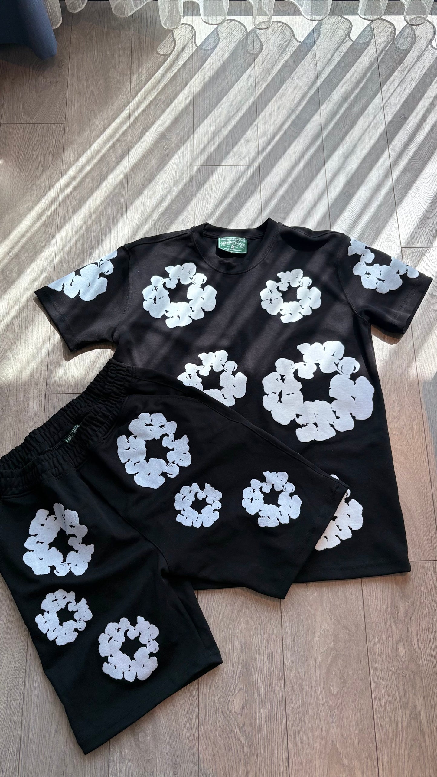 DENIM TEARS SHORT SET 🛍️ SIZE M